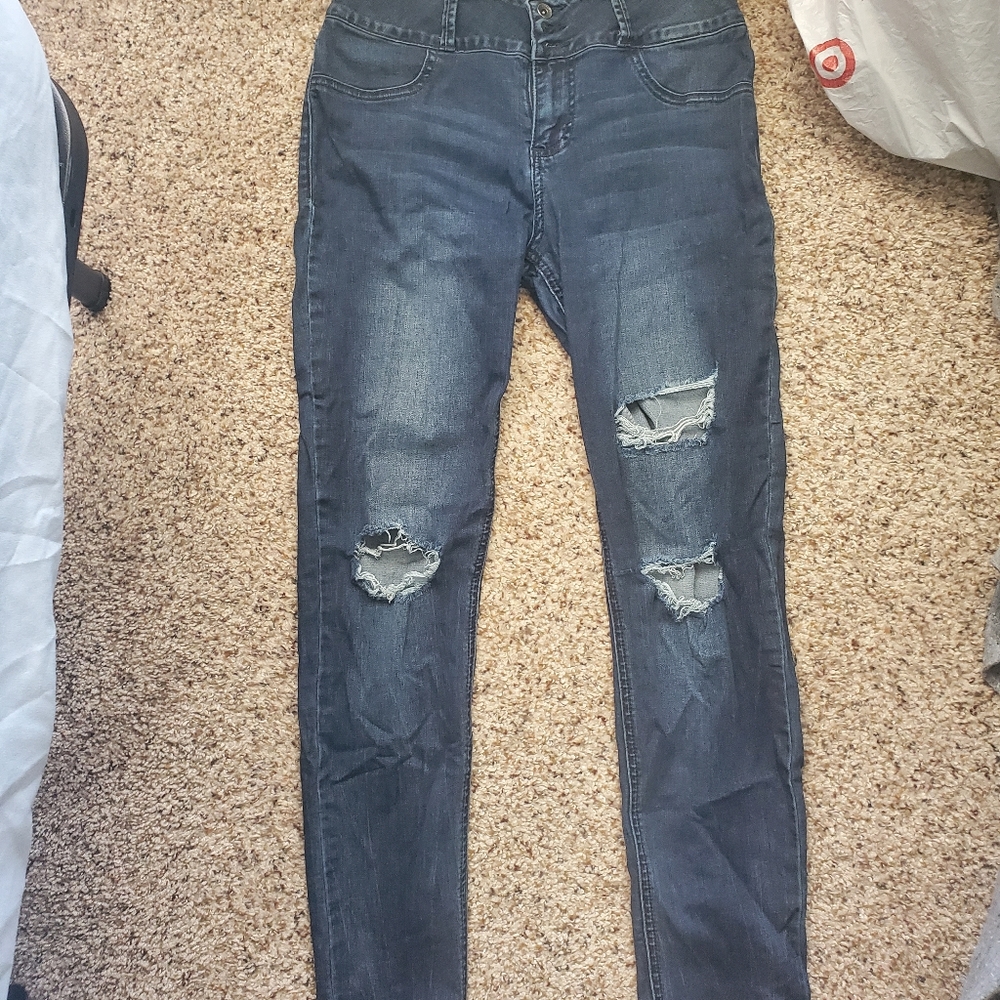 Blackheart ripped Skinny Jeans